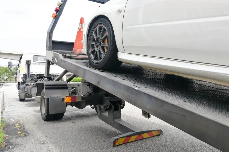 Tractare auto pe platforma in judetul Timiș